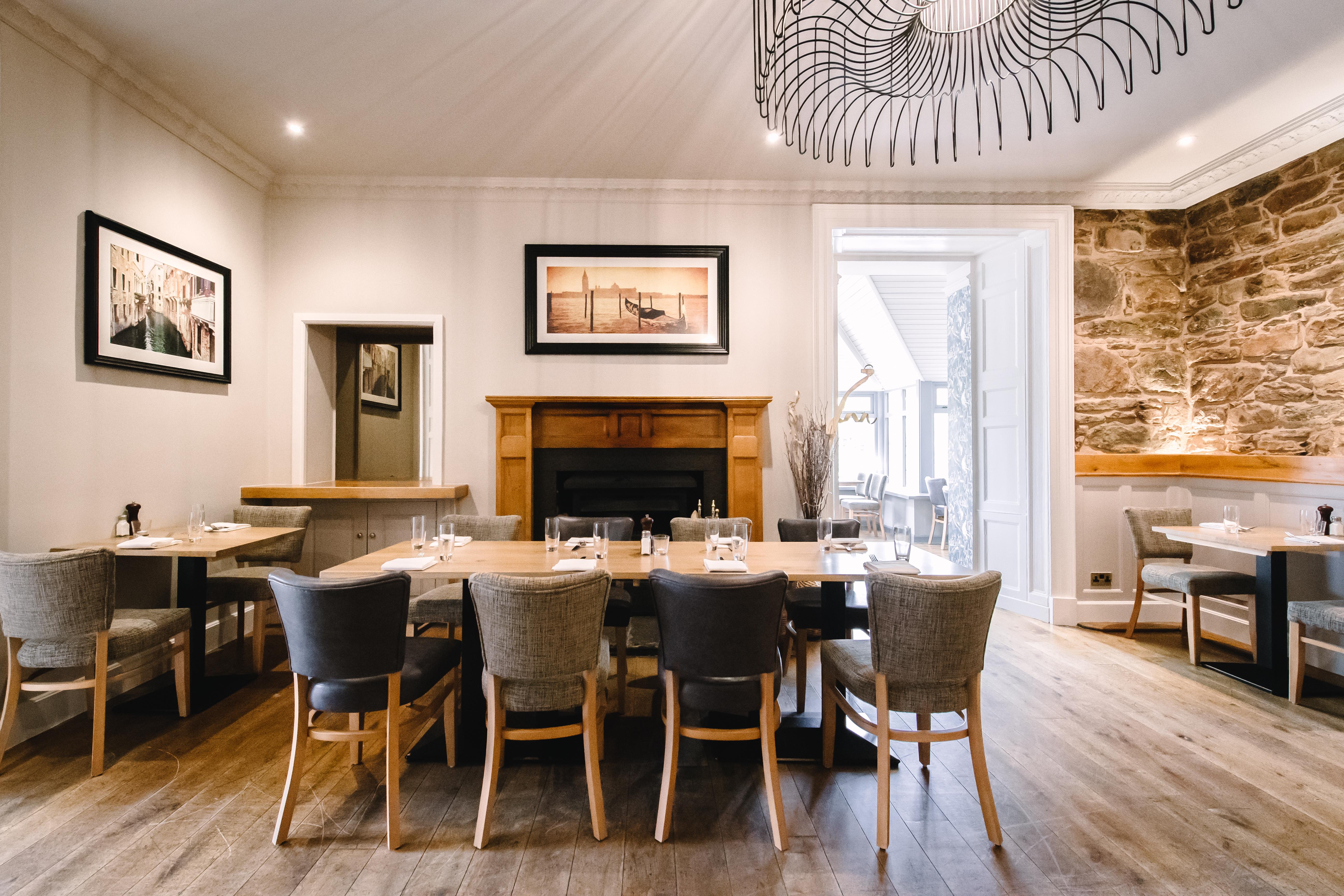 Glen Mhor Hotel At Uile-Bheist 'Brewstillery' — Photos 3