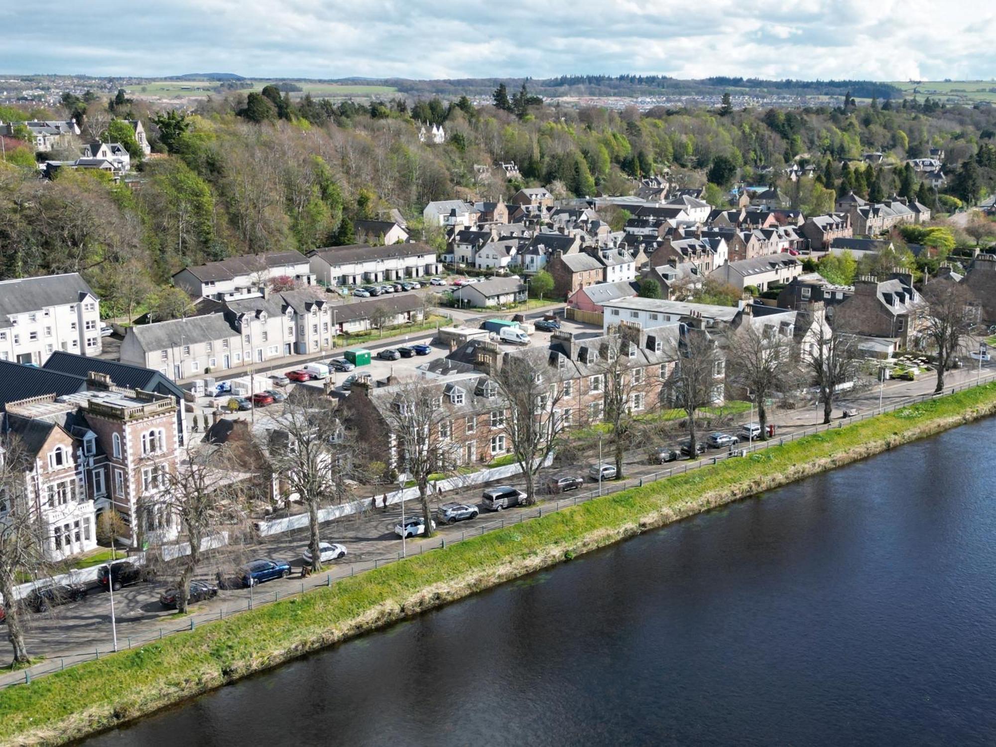 Glen Mhor Hotel At Uile-Bheist 'Brewstillery', Inverness